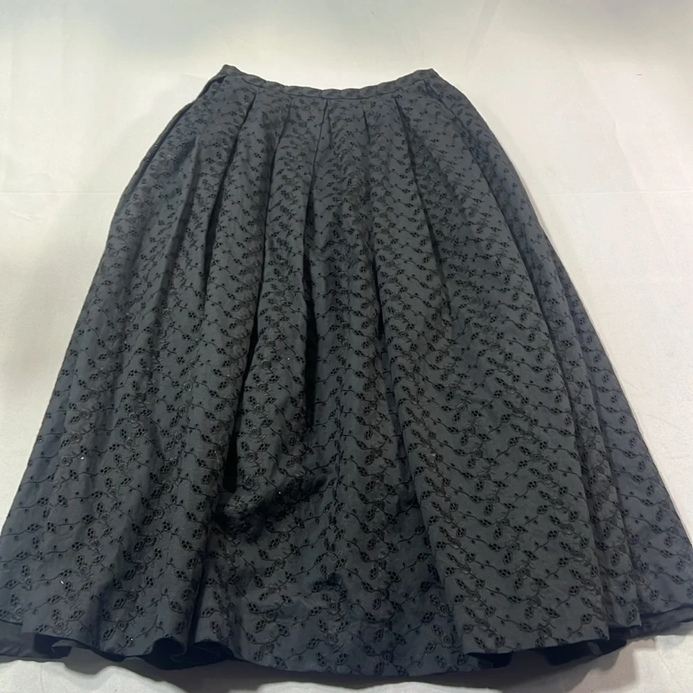 Neiman Marcus skirt size 6 - Picture 3 of 10